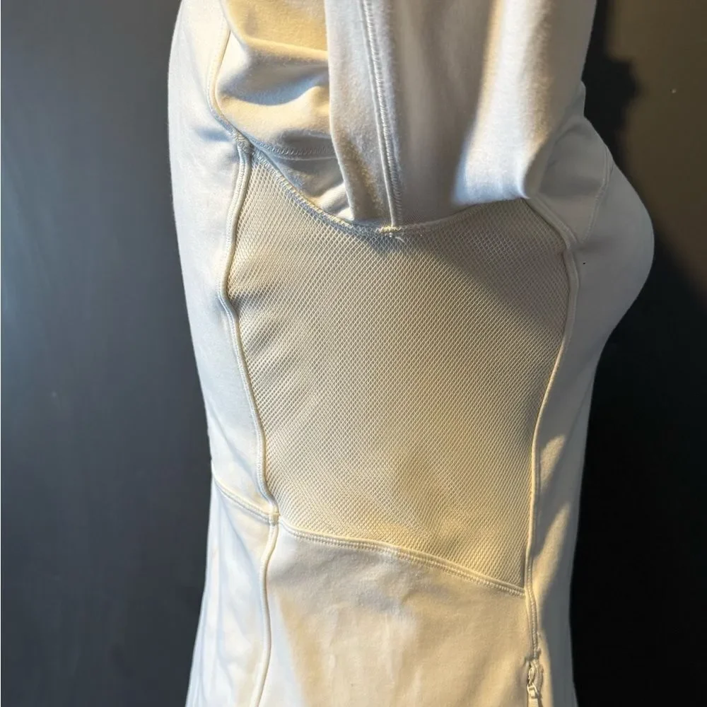 Lululemon Mesh Is More Jacket - Picture 4 of 8